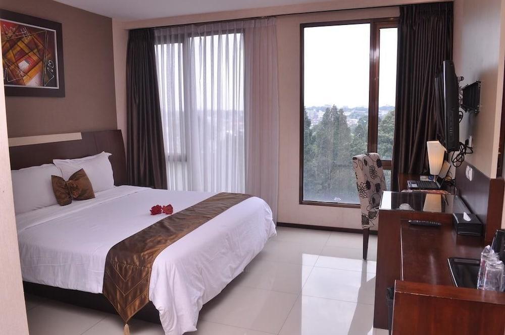 Scarlet Dago Hotel Bandung Exteriör bild
