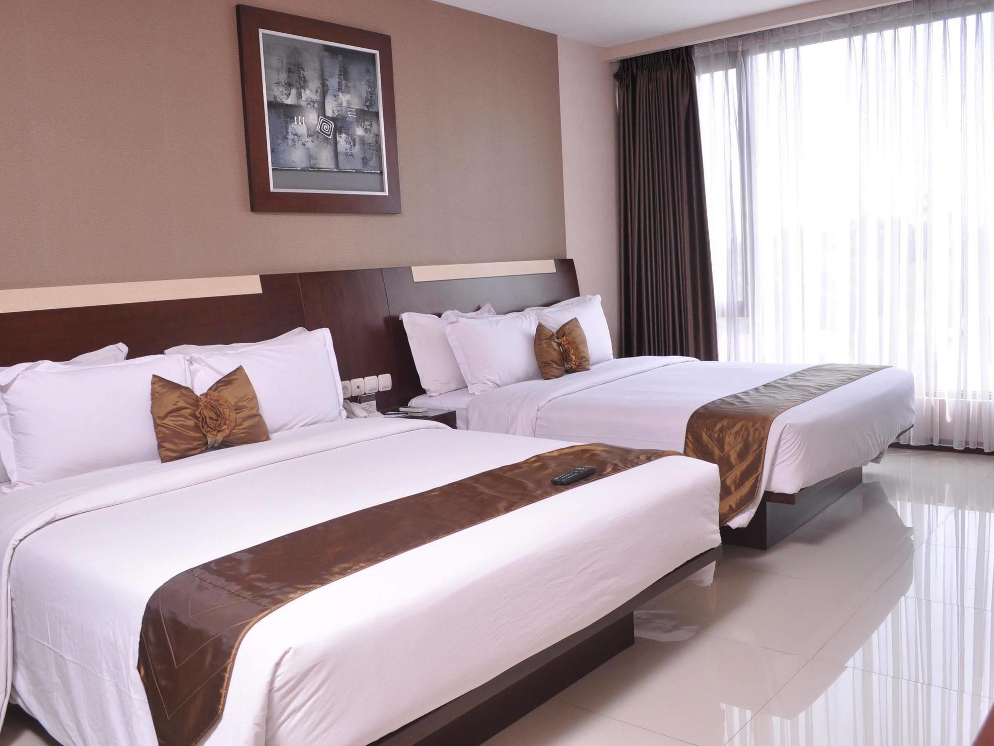 Scarlet Dago Hotel Bandung Exteriör bild