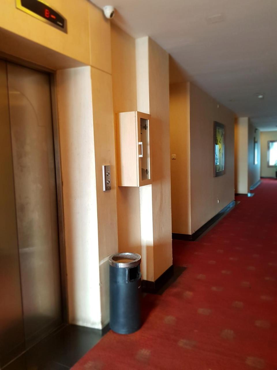 Scarlet Dago Hotel Bandung Exteriör bild