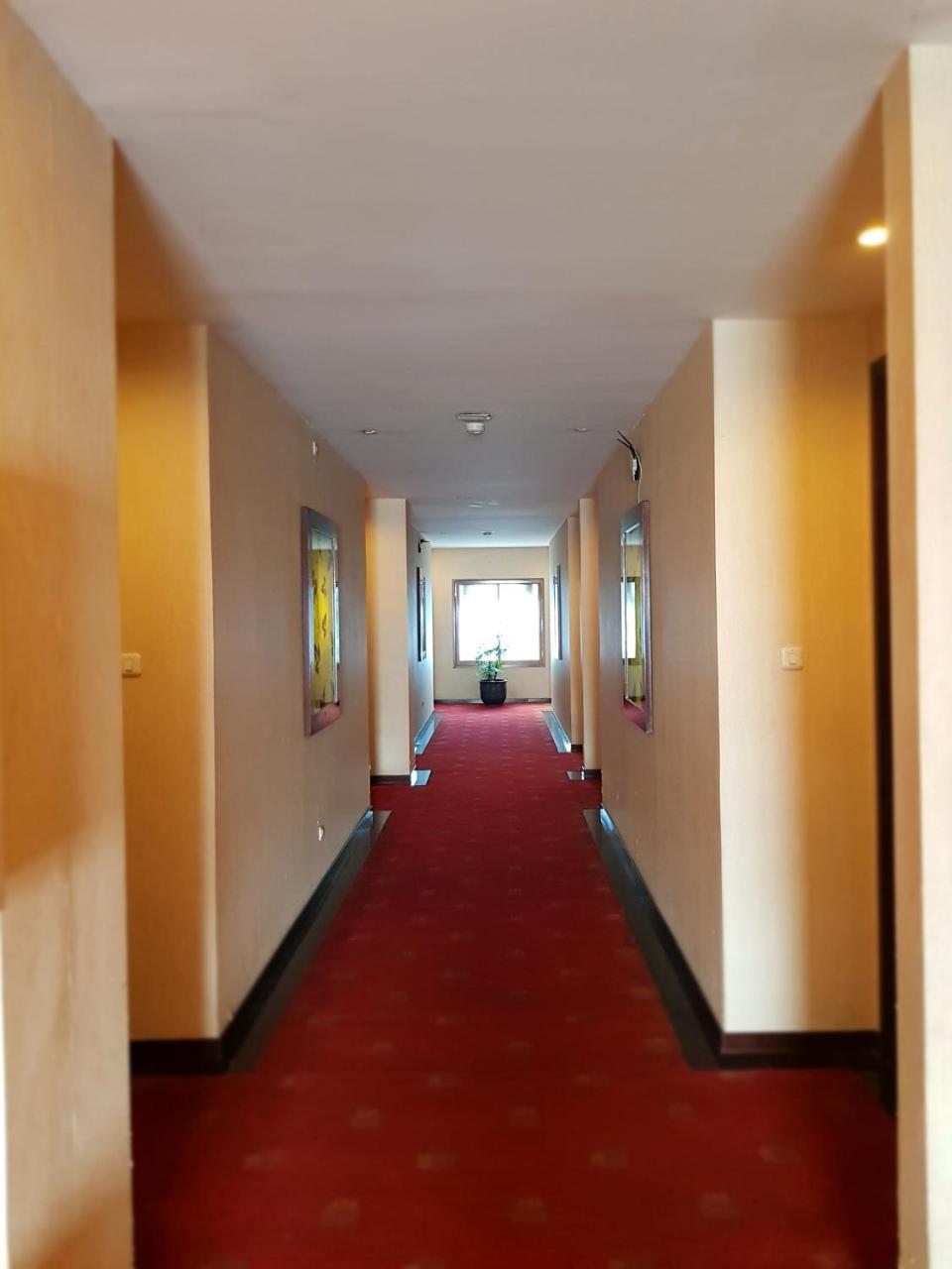 Scarlet Dago Hotel Bandung Exteriör bild