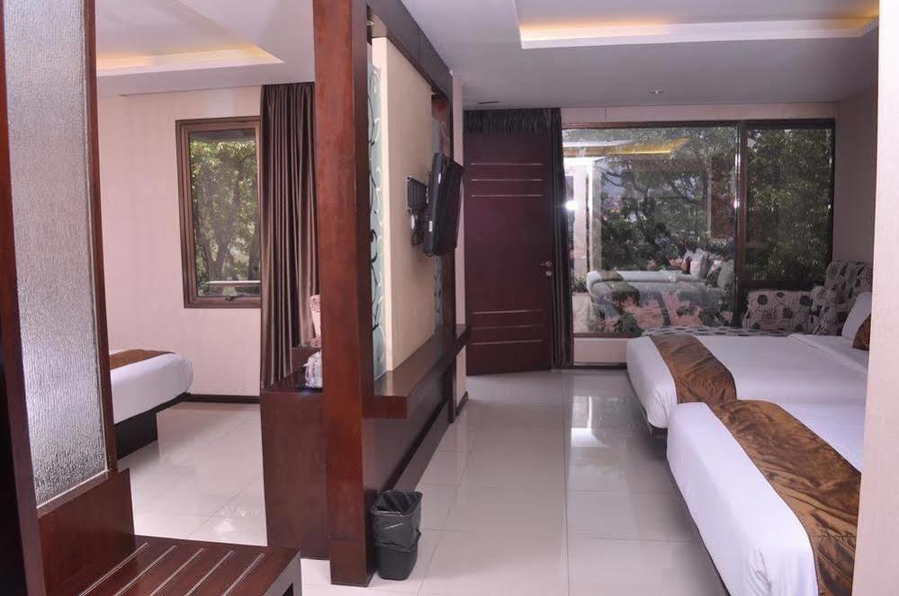 Scarlet Dago Hotel Bandung Exteriör bild