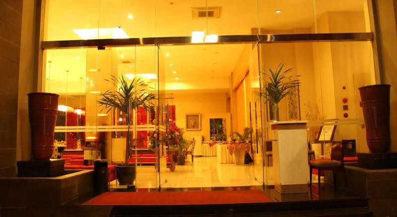 Scarlet Dago Hotel Bandung Exteriör bild